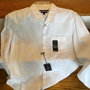 NWT Marc Anthony Luxury Slim Men’s White Button down Dress Shirt Medium.